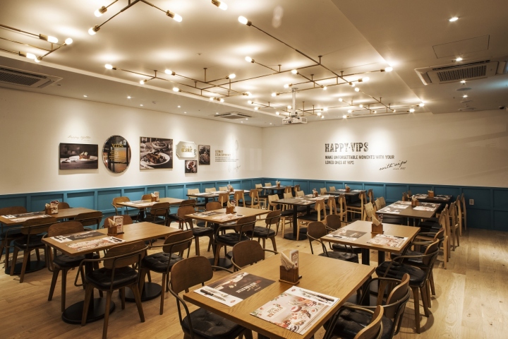 Описание интерьера ресторана VIPS в Сеуле: общий вид