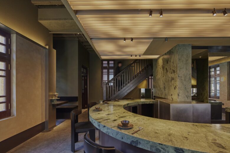 основной зал Conglong restaurant