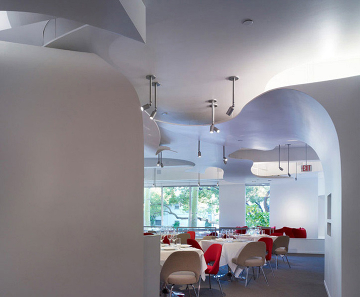 Современный дизайн ресторана Paperfish в Калифорнии