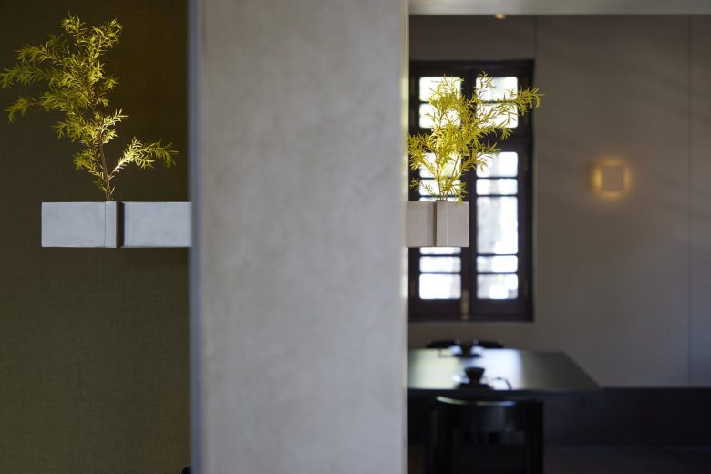 перегородка вблизи Conglong restaurant