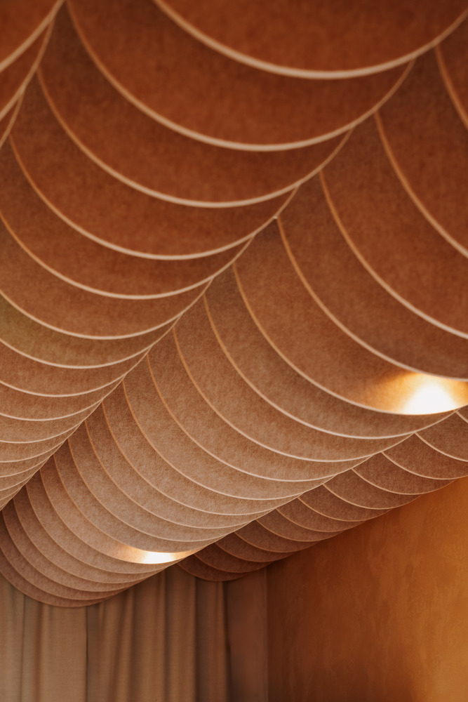 потолок Sunday Cafe