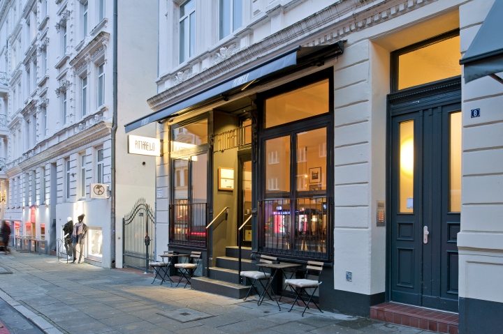 Проект интерьера ресторана Pittarello в Гамбурге: вход