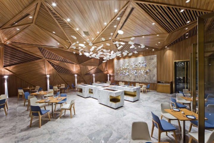 Необычный дизайн интерьера ресторана Grand Skylight Hotel от PANORAMA в Китае