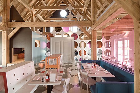 Неординарный дизайн ресторана Praq в Нидерландах