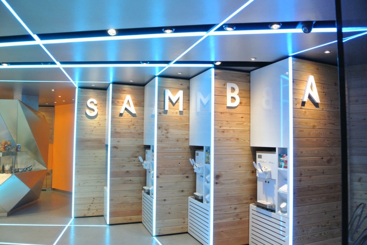Изумительный интерьер магазина мороженого Samba Swirl в Лондоне