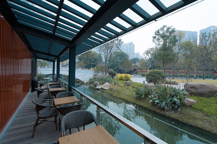 Удивительный интерьер кофейни Starbucks в Китае