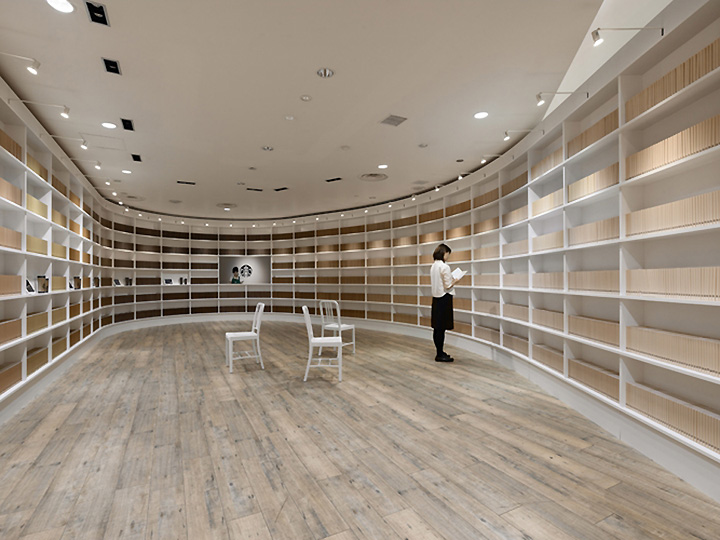 Современный интерьер кофейни Starbucks от дизайн-студии Nendo в Токио