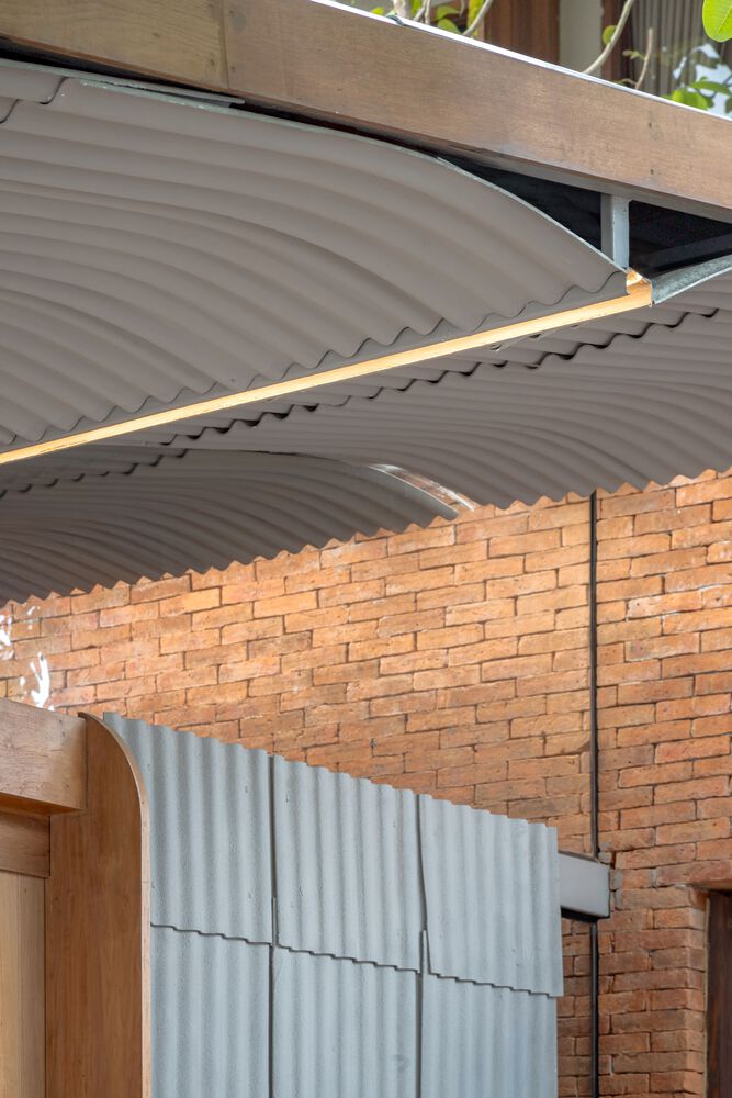 стена Kunst Ayutthaya