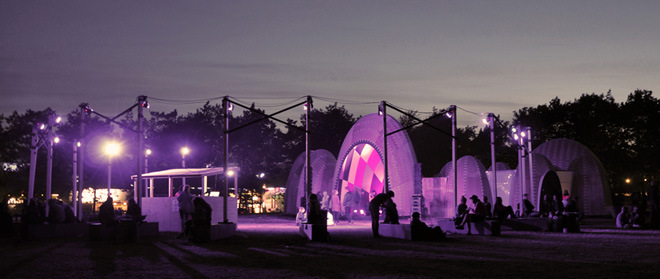 Потрясающий интерьер композиции-сцены для фестиваля Roskilde 