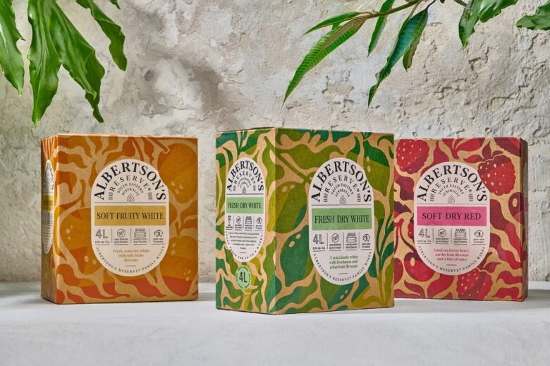 три пачки вина Albertson’s Reserve