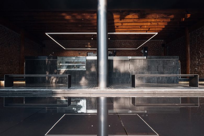 вид на кафе с улицы Scented Coffee