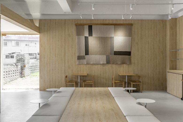 вид на выход из ресторана Pawridge