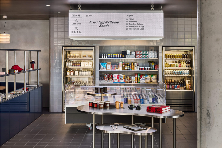 витрина с напитками ресторан Suupaa