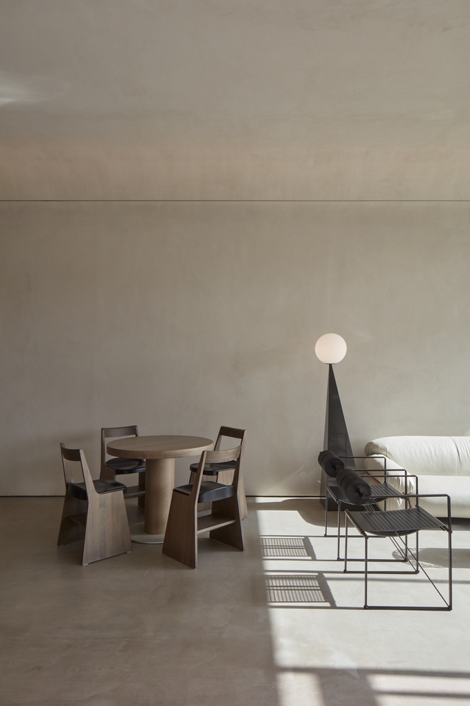 зона обеденная с большим диваном кофейня Orijins